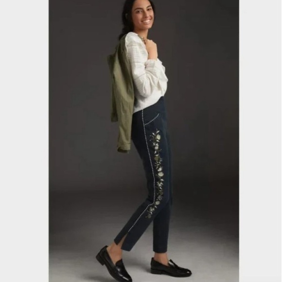Anthropologie Matador Floral Embroidered Cropped Pants Navy Blue Sz 0P - Picture 1 of 10